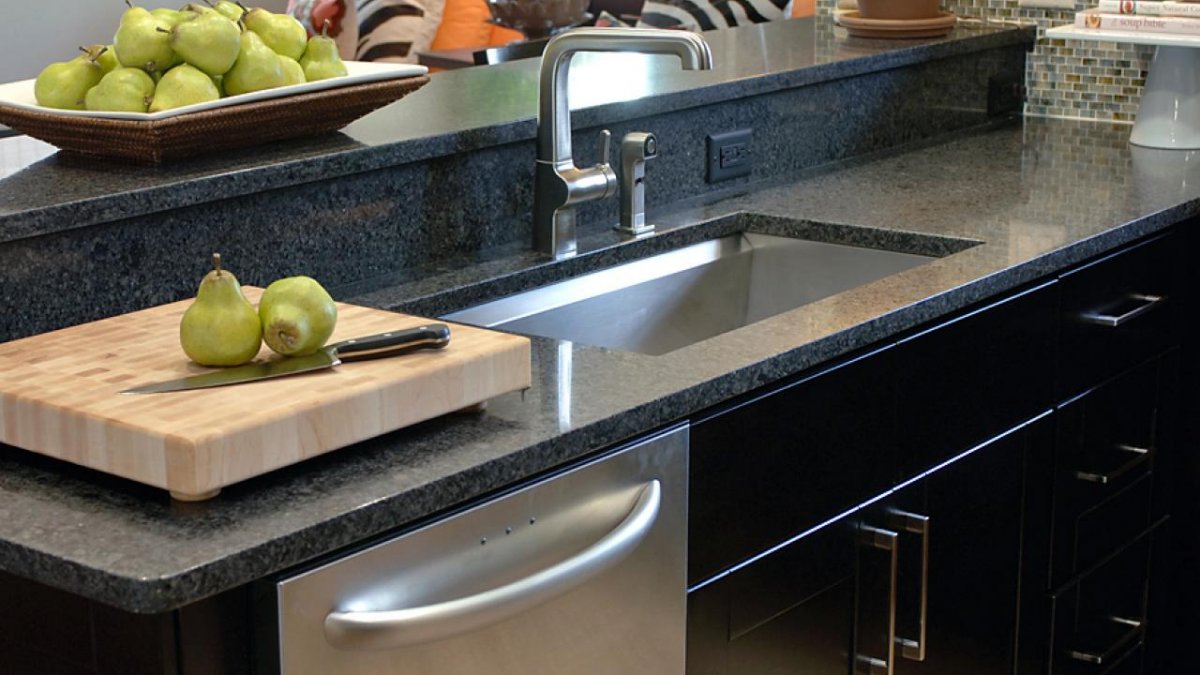 Design your kitchen more beautiful with these 3 best kitchen faucet: