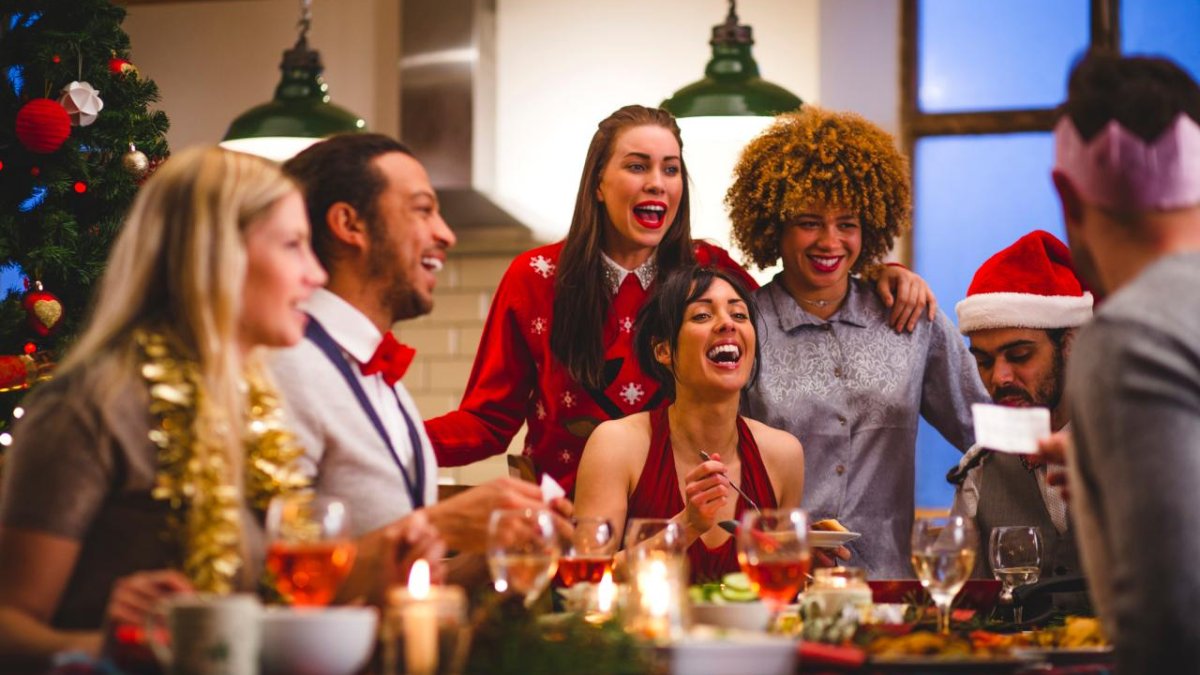 6 Must-Haves for Your First Time Hosting a Holiday Party