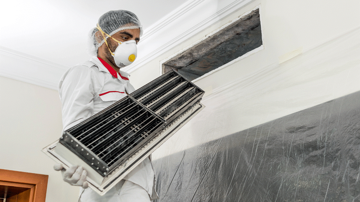 AC Duct Cleaning: 4 Reasons It’s a Must in Dubai