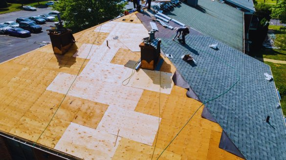 4 Signs Your Roof is Due for a Replacement