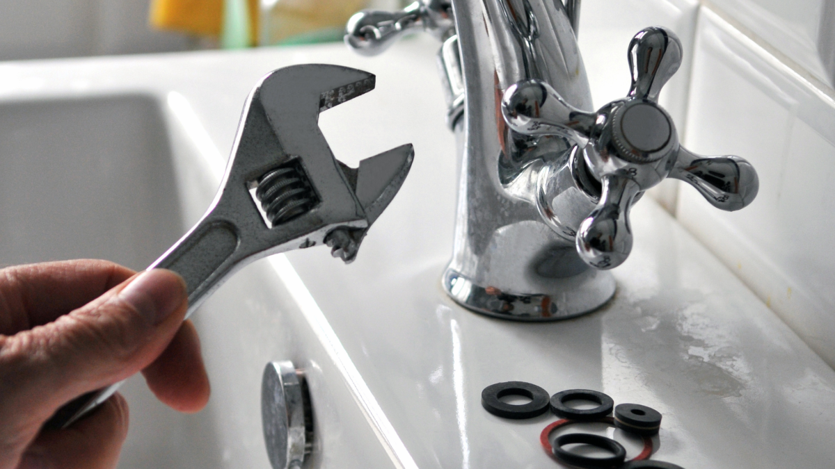 What to Know About Plumbing: Essential Tips for Homeowners