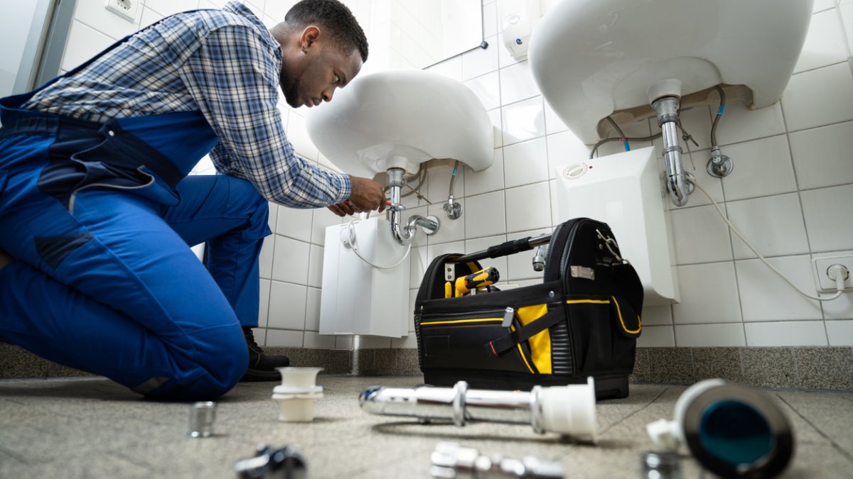The Best Plumbers in Asheville for Emergency Repairs & Maintenance: What to Look For