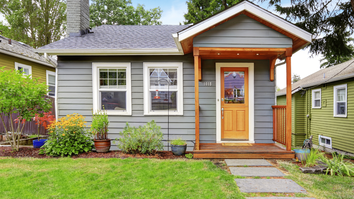 How to Downsize to a Smaller Home Without Feeling Like You’re Leaving Everything Behind