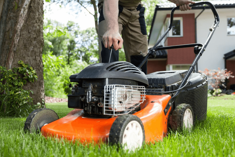 The Right Mower for mowing lawn