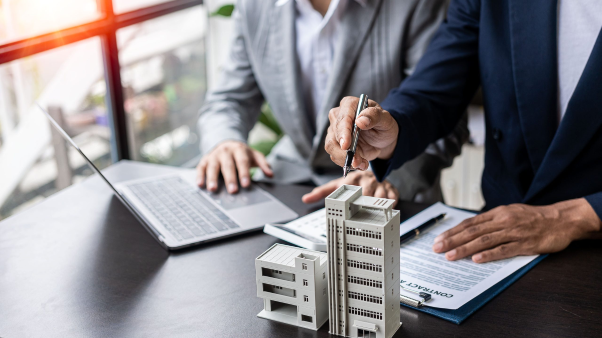 Why Full-Service Commercial Property Management is Essential for Real Estate Investors