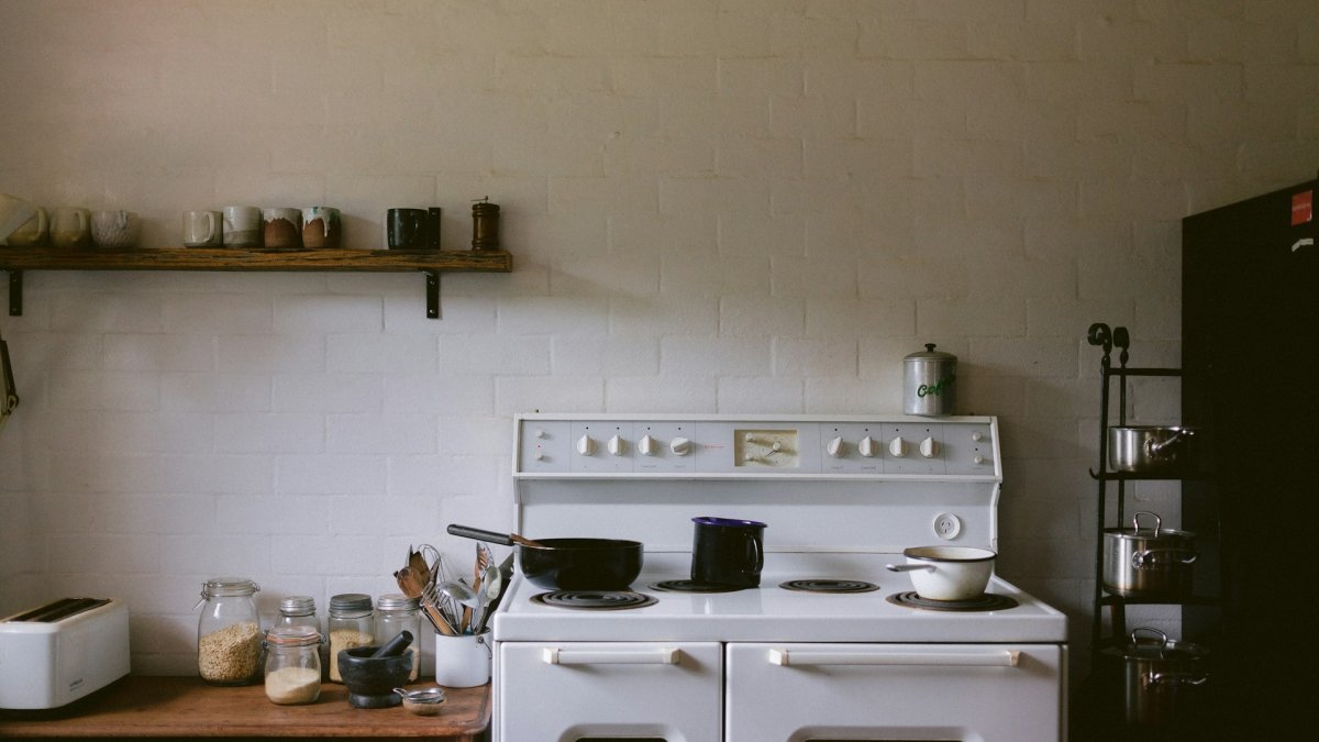 How Energy-Efficient Electric Range Models Can Lower Your Utility Bills