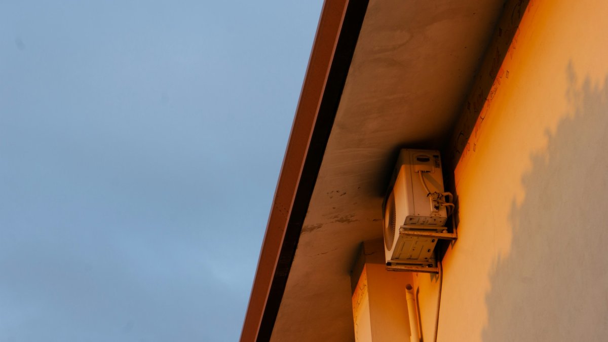 7 Signs Your AC Is About to Break Down