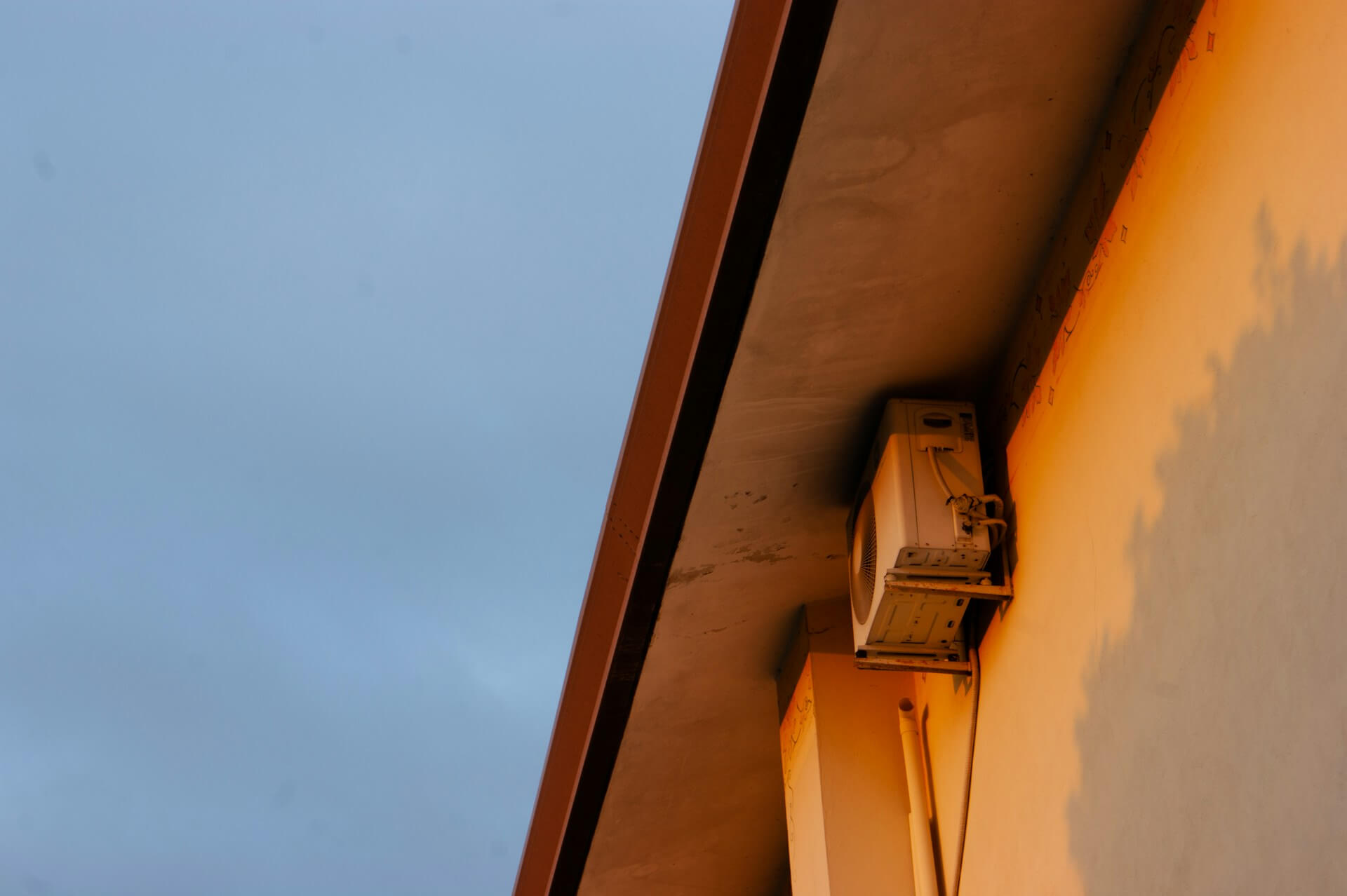 7 Signs Your AC Is About to Break Down