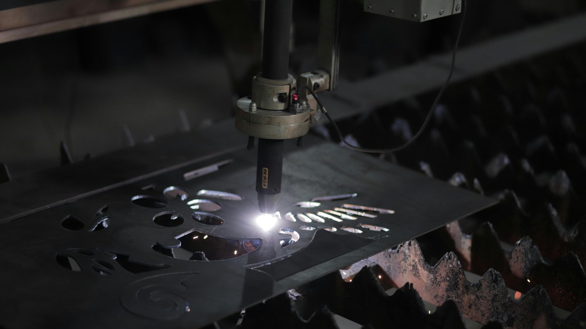 What to Consider Before Investing in Metal Laser Cutting Machines