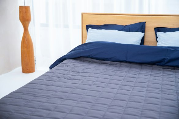 The 3-Degree Rule: Why Your Comforter Choice Matters More Than Room Temperature