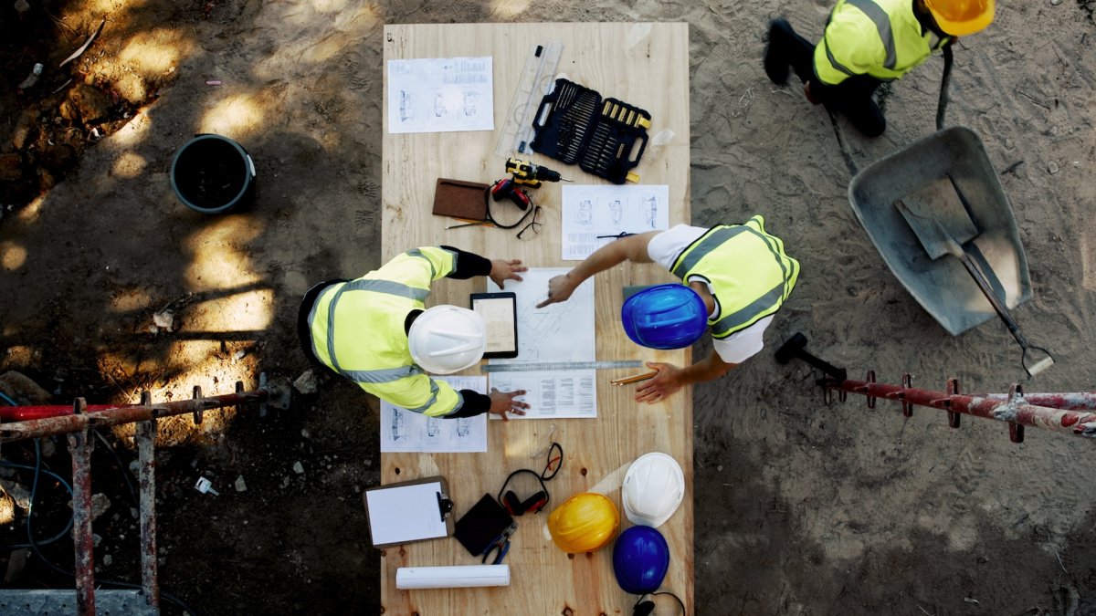 8 Tips for Keeping Your Worksite Clean and Organised