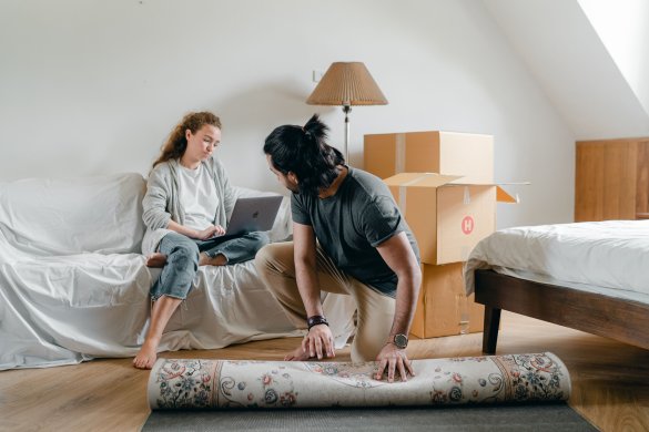How to Set Up Smart Home Tech After Moving Into a New Place