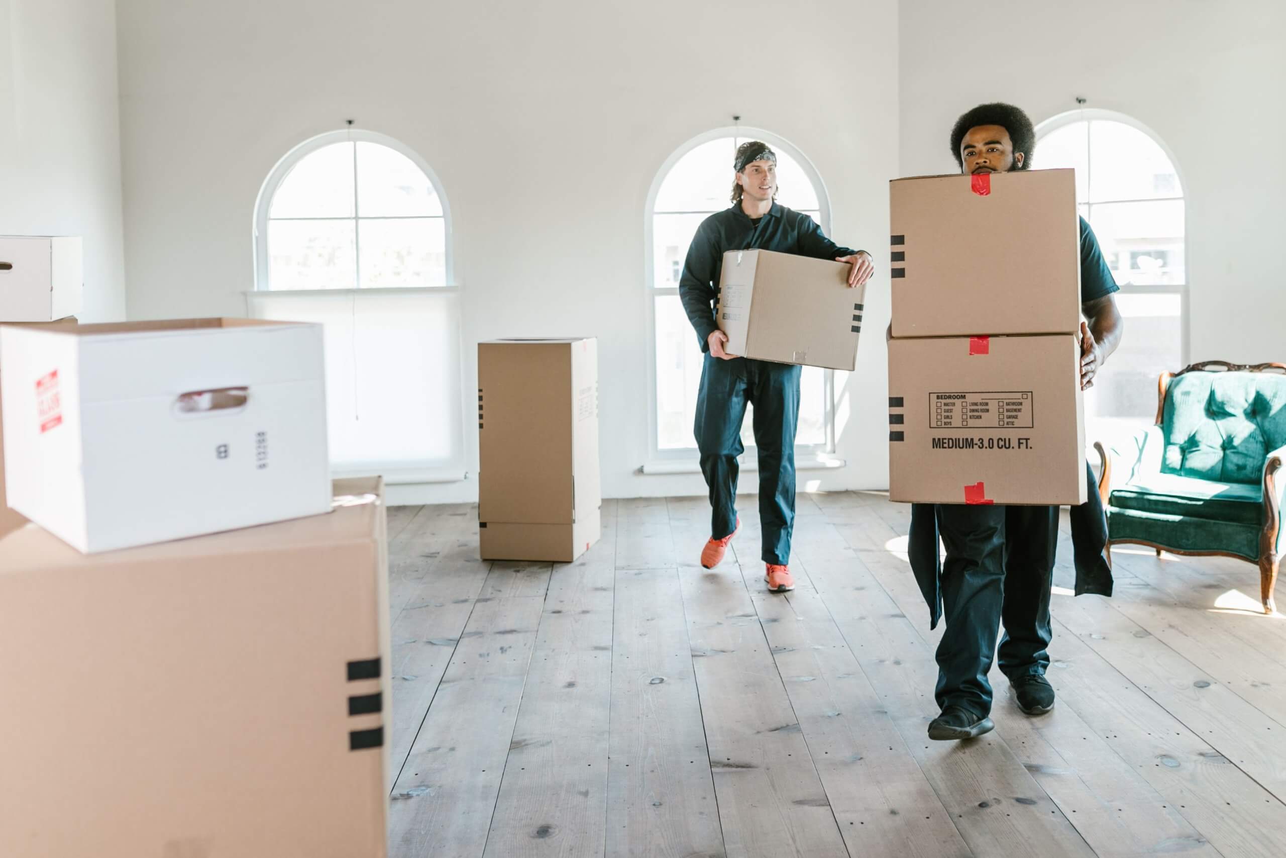 How to Set Up Smart Home Tech After Moving Into a New Place